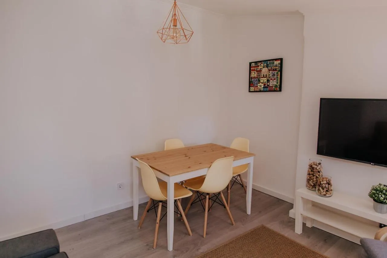 Апартаменты A Casa Do Jardim A Estrela III Лиссабон